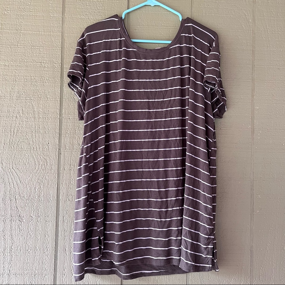 Olive green tie back keyhole striped tshirt